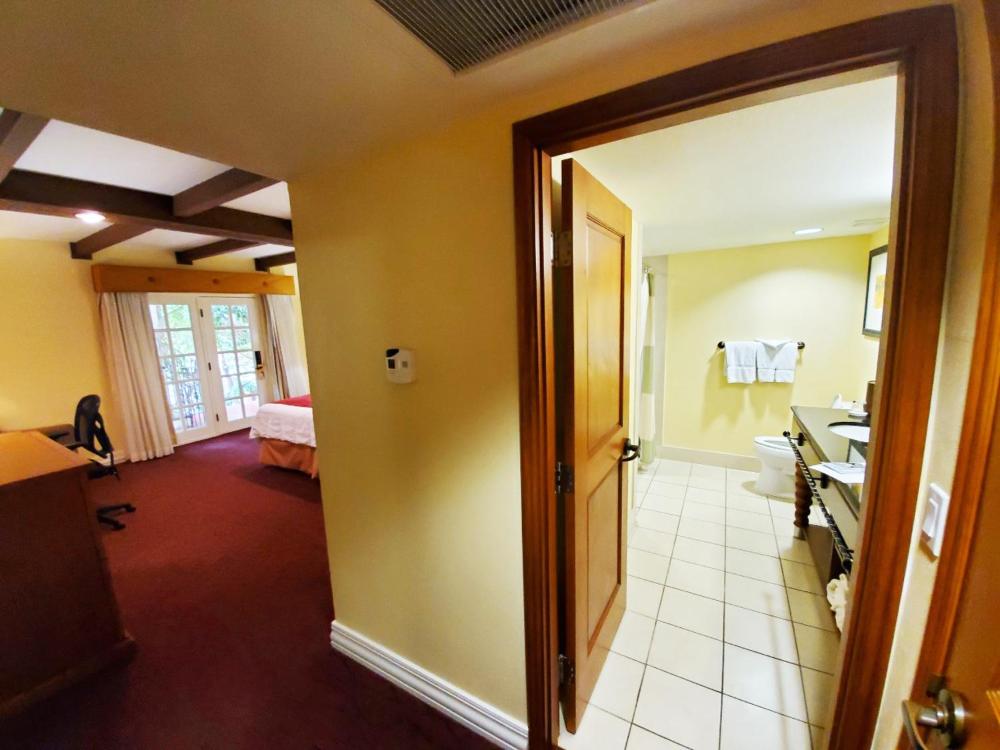 Deluxe Room interior